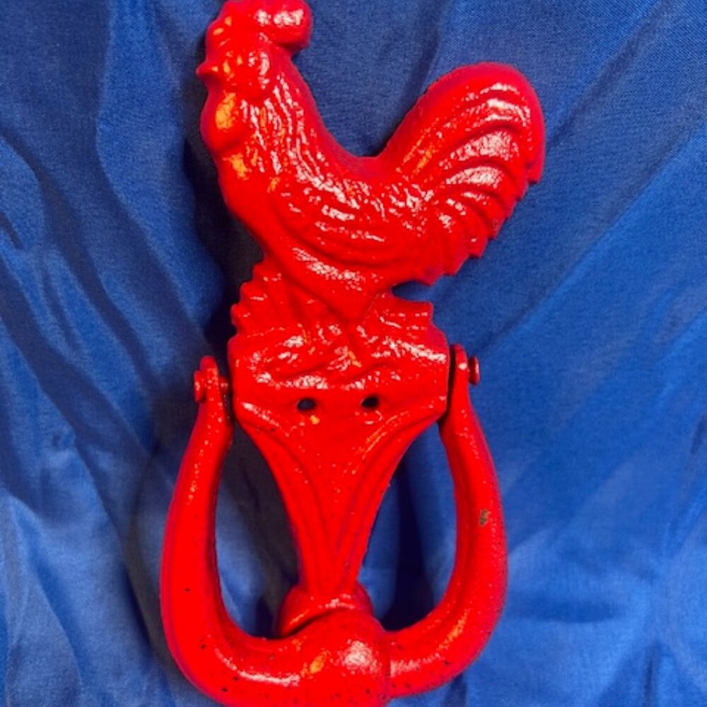 Small Red Cast Iron Rooster Doorknocker 7 1/2" tall Farmhouse Décor 0184-0044Red